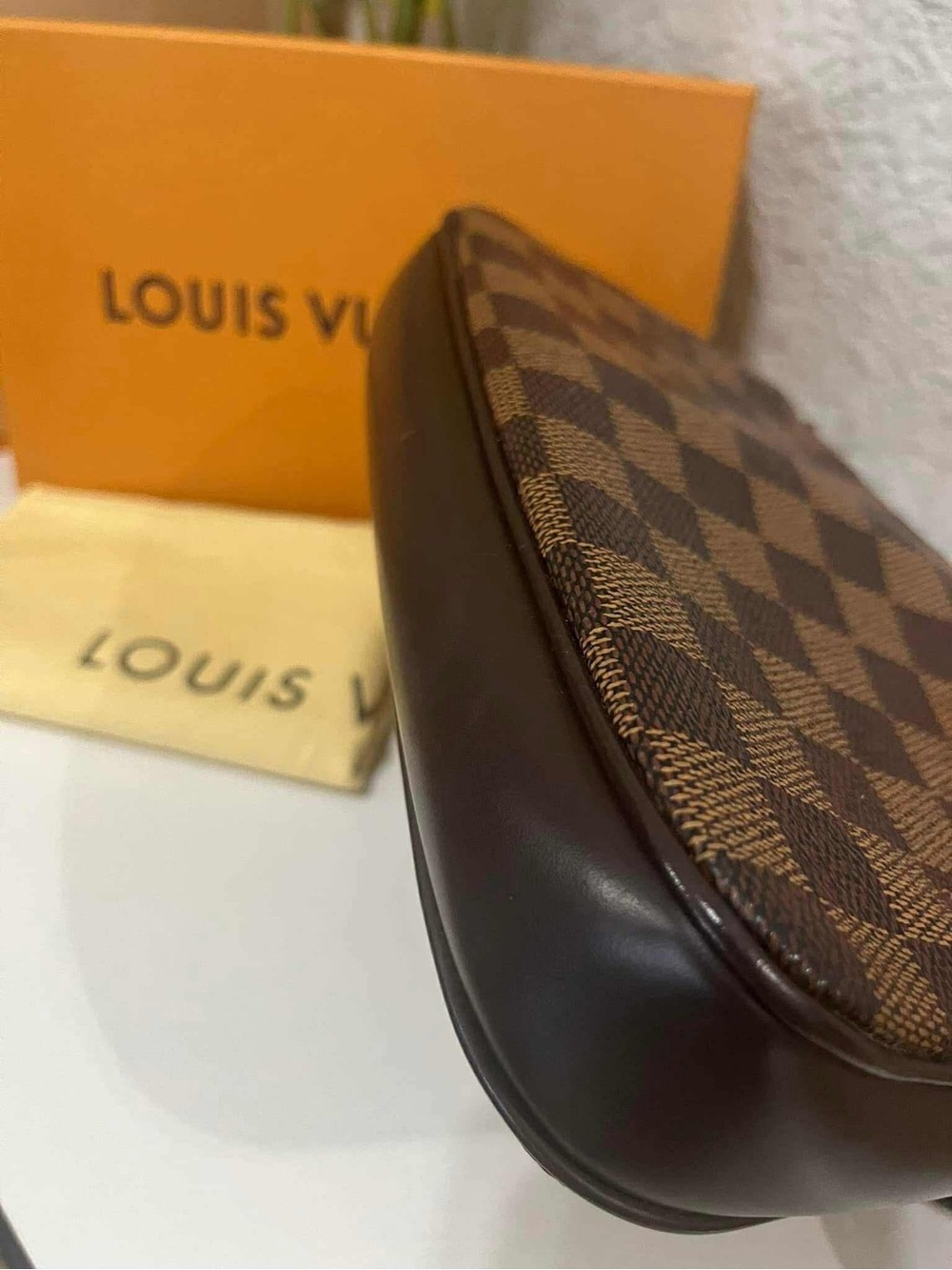 Louis Vuitton Damier Ebene Shoulder Pochette - Picture 6 of 13